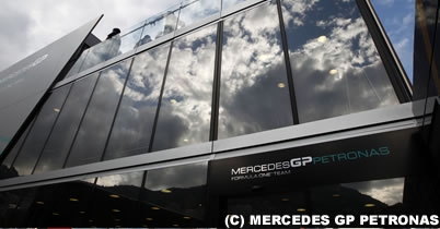 メルセデス、F1予算を10％削減か thumbnail