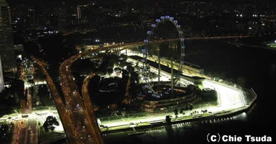 写真で巡るF1シンガポールGP＝マリーナ・ベイ・サーキット＝最終コーナー付近 thumbnail